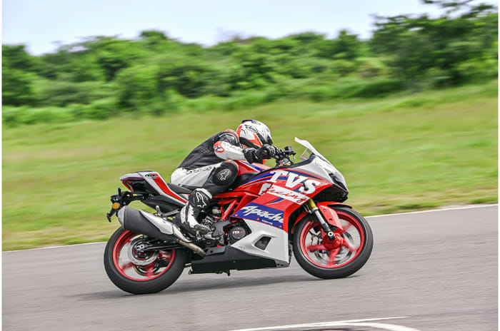 2021 TVS Apache RR 310 review, track ride